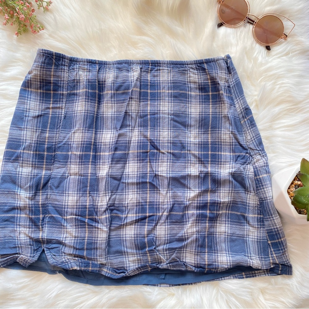American Eagle Plaid Notch Mini Skirt